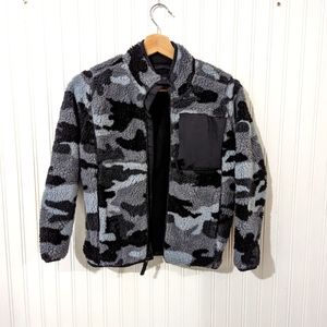 Children's Place Camo Zipper Jacket